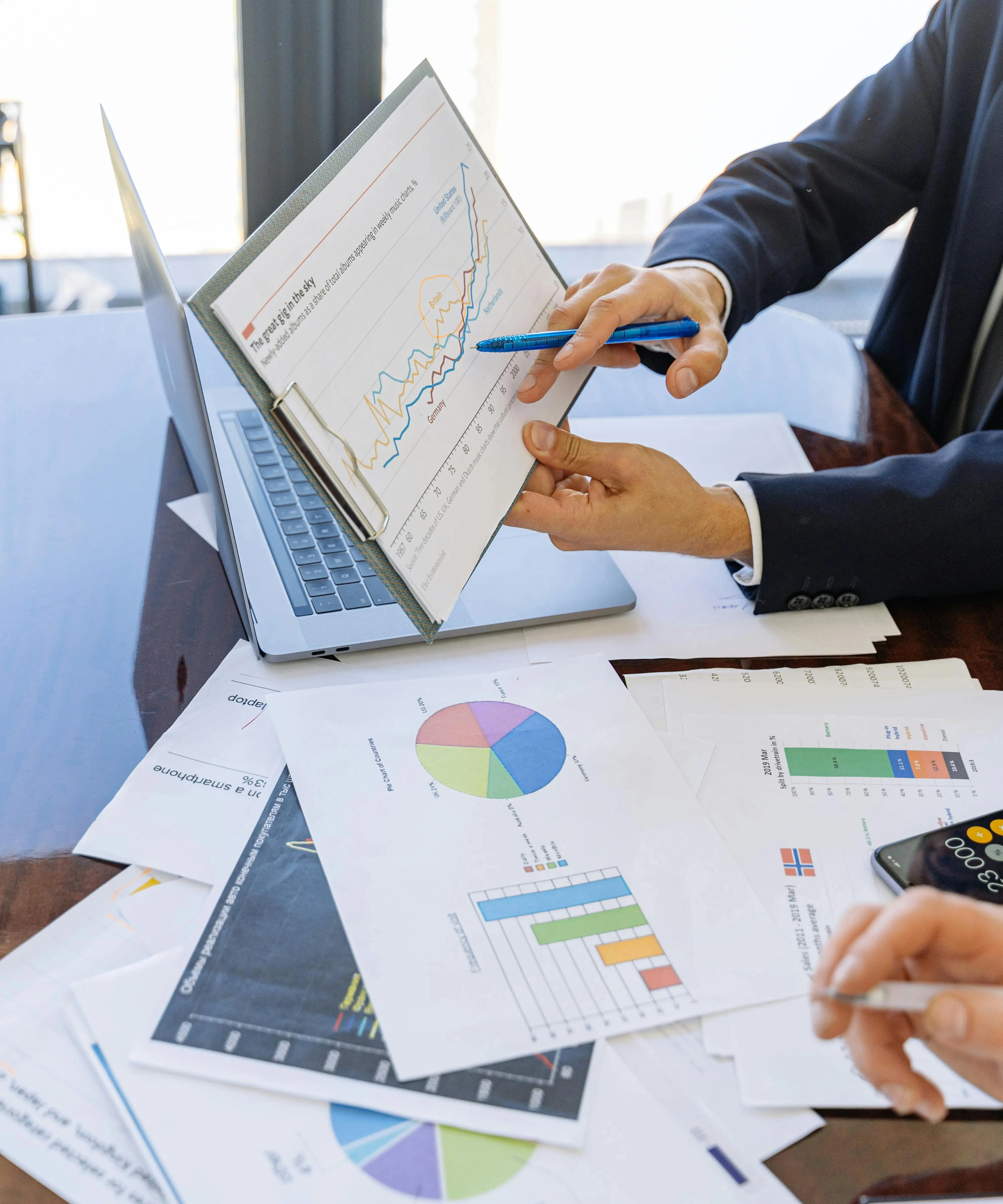 Main image of the website representing it's theme.